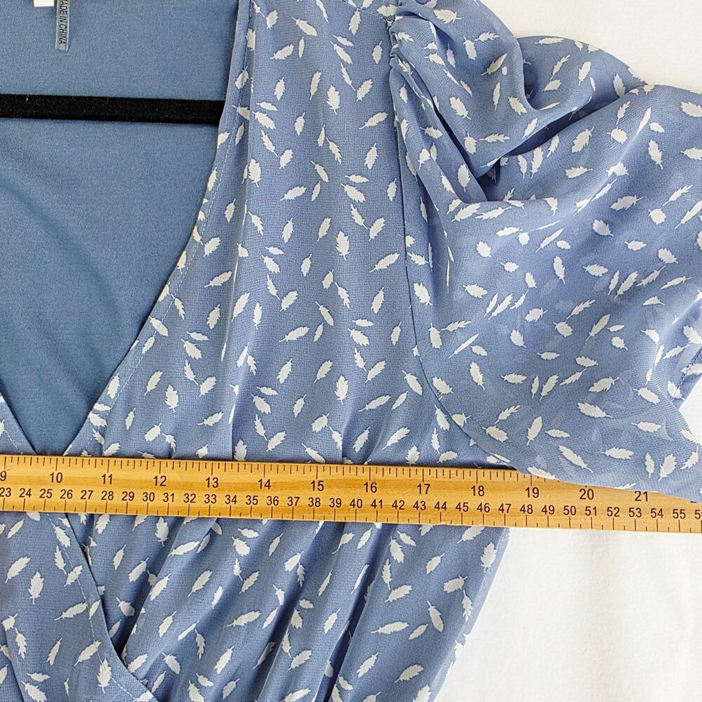 Entro Midi Tiered Dress Large Blue White Feather Pleated Flutter Sleeve Cottage - Picture 14 of 15